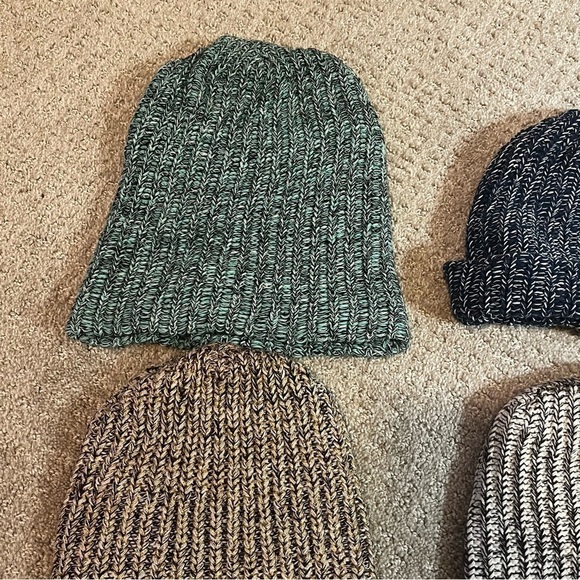 Love Your Melon Beanie Knit Hat Speckled Cream Black Gold Blue Patch Logo Lot 4x
